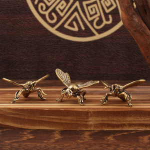 Solid Brass Bee Desktop <b>Ornament</b> Traditional Tea Ceremony Home Office Decorative Figurine Irregular Shape Single Piece Package - Product Image 1