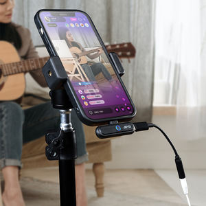 Sistema de Micrófono Inalámbrico JOYO <span class=keywords><strong>JW</strong></span>-05M con Puerto Lightning y Tipo-C, Micrófono de Solapa, Transmisor y Receptor para Transmisión en Vivo al Aire Libre - Product Image 5