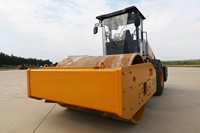 Compacteur vibrant monocylindre durable SEM526F 26T, rouleau compresseur hydraulique à tambour unique pour le compactage des terrasses routières