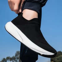 Nouvelles chaussures décontractées respirantes pour hommes, style sportif, légères, à enfiler, pour la marche, baskets pour hommes