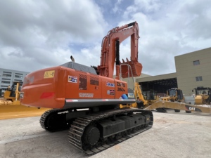 Excavatrice hydraulique Hitachi Zaxis350H d'occasion, Hitachi ZX350H avec cabine climatisée, engin de terrassement d'occasion pour l'exploitation minière. - Product Image 2