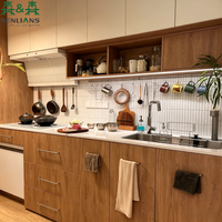 Meubles de cuisine modulaires SLS Japandi avec rangement coulissant intelligent, texture placage bois, mobilier de cuisine intégré
