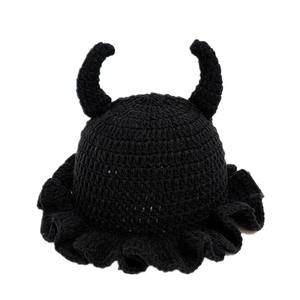 Chapeau au crochet SOLPOP au design personnalisé, tricoté avec des volants plissés, chapeau de pêcheur, accessoire de costume de démon pour Halloween pour femmes - Product Image 2