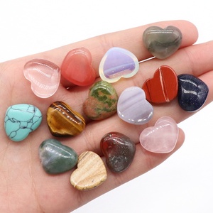 En gros 15*18mm Naturel Cristal <span class=keywords><strong>Coeur</strong></span> Pierres Précieuses Pierres De Guérison pour L'énergie Méditation Soulagement Du Stress-Autre Cristal Artisanat - Product Image 2