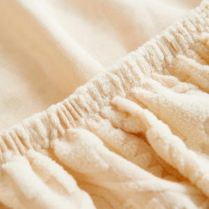 Funda de sofá antiarañazos bohemio AllInclusive, ajuste Universal, patrón geométrico, uso en cuatro estaciones - Product Image 3