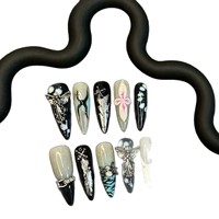 Laisense Faux Ongles à Presser Faits Main, Longs Stiletto, avec Breloques Métalliques 3D Croix Angélique Gothique, Style Punk Y2K Ins Luxe, Réutilisables