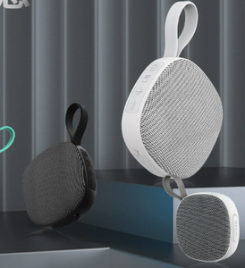 Portable Bluetooth Speaker With Carry Handle Rechargeable Battery Outdoor Use 5W Output Full-Range Audio 2 - Product Image 4