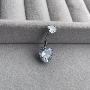 <span class=keywords><strong>Piercing</strong></span> all'<span class=keywords><strong>Ombelico</strong></span> in Acciaio Inox Placcato <span class=keywords><strong>Argento</strong></span>, Anello a Cuore per <span class=keywords><strong>Ombelico</strong></span>, Gioiello per il Corpo da Donna, Regalo per Matrimoni e Feste - Product Image 2