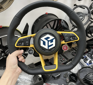 Volant en fibre de carbone personnalisé pour <span class=keywords><strong>Audi</strong></span> A1 A3 A4 A5 A6 A7 <span class=keywords><strong>RS</strong></span> R8 S3 8V B8 B9 S4 Q3 Q8 TT Sports <span class=keywords><strong>Rouge</strong></span>, y compris A8 RS5 - Product Image 4