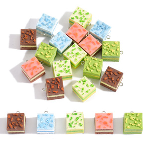 Moldes de Resina de Alta Calidad para Tiramisú Simulado al por Mayor, Miniaturas Kawaii de Pastel, Dijes de Resina de Base Plana con Ganchos - Product Image 3