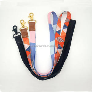 Lanières colorées de mode et de beauté en gros avec logo, lanière personnalisée à <span class=keywords><strong>la</strong></span> vente chaude avec <span class=keywords><strong>boucle</strong></span> en métal, lanière en polyester - Product Image 4