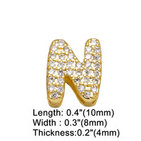 Vente en gros de pendentifs en laiton plaqué or 18 carats avec lettres de l'alphabet, unisexes, perles de lettres en zircon de 10 mm pour la fabrication de bijoux