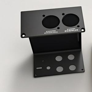 Fabrication et estampage sur mesure de tôles pour pièces industrielles en acier inoxydable pour le traitement des boîtiers - Product Image 4