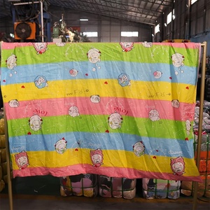 Lots de draps d'occasion à prix réduits, draps de seconde main en vrac, tailles et couleurs variées, vente en gros - Product Image 3