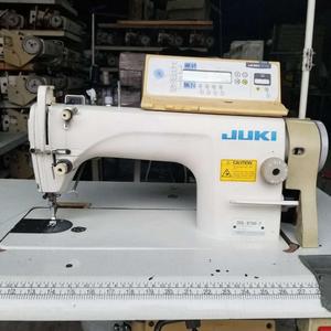 Vente d'entrepôt : Machine à coudre industrielle Juki-8700-7 d'occasion, point noué, une aiguille - Prix - Product Image 1
