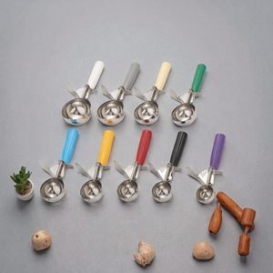 Prezzo di Fabbrica all'Ingrosso: Cucchiaio per <span class=keywords><strong>Gelato</strong></span> in Acciaio Inossidabile 304 con Meccanismo a Grilletto, per Impasto Biscotti, Palline di Melone, Palline di Frutta, Utensile da Forno - Product Image 1