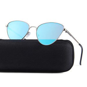 Gafas de sol de ojo de gato metálicas para mujer Conchen, montura negra, lentes de PC, protección UV400, a la moda para viajes y salidas. - Product Image 4