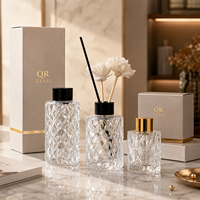 Diffuseur d'ambiance de luxe en verre vide pour huiles essentielles, avec bâtonnets en rotin noir – Profitez de la fraîcheur au quotidien