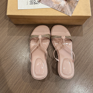 Scarpe da Donna Gentle Fairy Feng Shui con Tacco a Spillo e Punta Diamantata, Suola Spessa Rialzante, Stile Cool e Trendy - Product Image 2