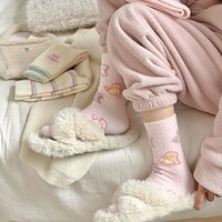 Chaussettes roses pour femmes, chaussettes mi-mollet épaisses et chaudes pour l'automne et l'hiver, chaussettes de sol post-partum mignonnes et dessinées pour femmes