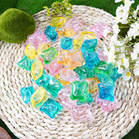 Dosettes de détergent à lessive en vrac 15g personnalisées Dosettes de gel colorées jetables pour vêtements fabriqués par OEM
