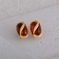 Silbernadel-Ohrstecker mit ovalem Bernstein im Trendigen Französischen Vintage-Stil, Luxuriöse Premium-Damenohrringe für Jubiläen