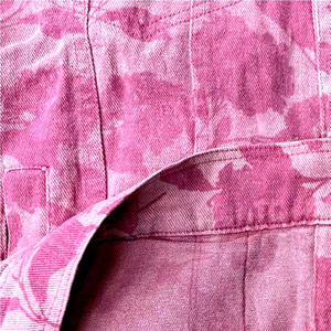 เสื้อแจ็คเก็ตยีนส์พิมพ์ลายดอกไม้สีชมพูสำหรับผู้ชาย คอปกแบบพับได้ ทรงปกติ สไตล์ฤดูใบไม้ผลิ - Product Image 4