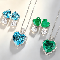 Ensemble de bijoux en argent plaqué avec zircone cubique taille cœur, boucles d'oreilles clous double cœur et collier pendentif, bijoux de mariage pour femme, cadeau