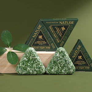 Savon Solide Triangulaire Sept Verts Bio Naturel Herbal Nourrissant Fait Main pour Peaux Sensibles Marque Privée Originale - Product Image 2