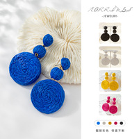 Tempérament Klein bleu gourde forme ronde tressé raphia herbe boucles d'oreilles élégant dame raphia herbe boucles d'oreilles pour les femmes 2025