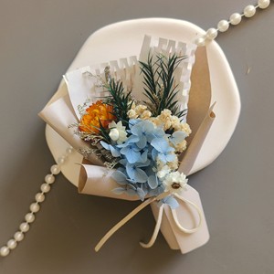 Mini Bouquet di Rose Eterne Fatte a Mano per Auto, Regalo di Laurea, Festa della Mamma, Capodanno, Natale - Product Image 6