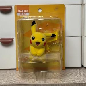 Ensemble de figurines floquées sous licence officielle Pikachu Eevee Psyduck Pachirisu Pawmi Mini décorations de bureau moelleuses jouets de collection boîte cadeau - Product Image 2