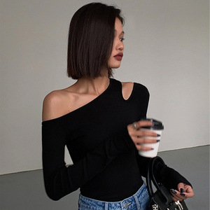 เสื้อยืดแขนยาวแฟชั่นผู้หญิง สปริงใหม่ ทรงเข้ารูป ครอปท็อป เซ็กซี่ โชว์ช่วงเอว เสื้อยืดแบบโปร่ง - Product Image 3