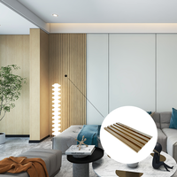Revêtement mural moderne en WPC imperméable à l'eau Panneau de calandre en composite bois-plastique pour mur intérieur extérieur