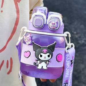 Botella de agua Kulomi Tritan de 500 ml con diseño de dibujos animados y correa cruzada para niños y estudiantes, botella deportiva portátil. - Product Image 5