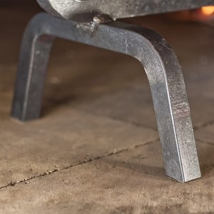 Support de bûches robuste sur mesure et amélioré, grande taille, <span class=keywords><strong>pour</strong></span> <span class=keywords><strong>four</strong></span> <span class=keywords><strong>à</strong></span> <span class=keywords><strong>bois</strong></span>, accessoires de <span class=keywords><strong>four</strong></span> <span class=keywords><strong>à</strong></span> <span class=keywords><strong>bois</strong></span> <span class=keywords><strong>en</strong></span> métal soudé - Product Image 2