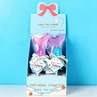 Sucettes dures fruitées sans sucre de 20g (motifs Dauphin, Licorne, Marguerite, Cerise, Queue de Sirène, Astronaute) en sachet pelliculé