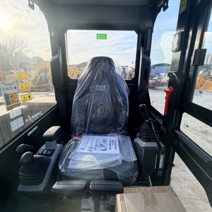 Excavatrice sur chenilles Caterpillar 305.5 d'occasion, 5,5 tonnes, pompe hydraulique, moteur, boîte de vitesses, engin de construction, mini-pelle, en vente - Product Image 3