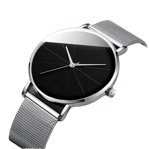 Orologio da Uomo al Quarzo Fengyi, Casual, Unico, Vintage, Classico, Sportivo, Semplice e alla Moda - Product Image 1