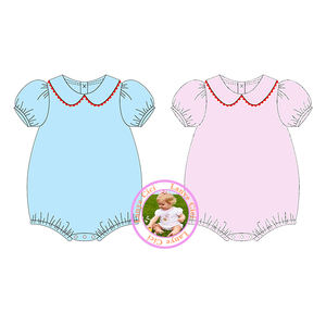 ملابس أطفال حديثي الولادة من القطن 100%: سالوبيت بناتي بتصميم بابل وياقة بيتر بان مطرزة مع حواف وربطة عنق حمراء - Product Image 4