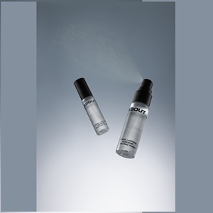 Fijador de Maquillaje Hidratante y Control de Grasa de Larga Duración con Fórmula Ligera y Transpirable para un Acabado en Spray - Product Image 3