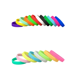 Solid Color Rubber Bracelets Stretch Silicone Wristband Bracelets Sports Accessories for Games Sports Teams and Events