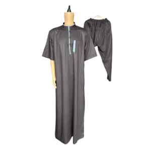 Thobe de <span class=keywords><strong>estilo</strong></span> Qatar <span class=keywords><strong>para</strong></span> <span class=keywords><strong>hombre</strong></span> con cuello levantado, túnica larga, Oriente Medio árabe de ropa de <span class=keywords><strong>hombre</strong></span>, ropa islámica tradicional con bolsillo y pantalón - Product Image 1