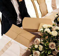 Boîtes à dragées jetables en papier kraft avec ficelle de jute et pelliculage brillant pour mariages, fêtes et anniversaires