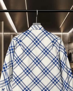 Camisa de manga larga a cuadros azul vintage de alta calidad, a prueba de viento, informal, moderna y de corte ajustado para hombre, estilo Burberry. - Product Image 3
