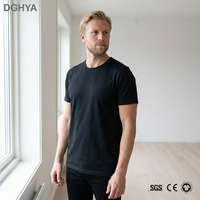 T-shirt col rond en coton biologique 220 GSM coupe ajustée avec logo personnalisé et impression en relief, style nordique minimaliste, marque privée, fabricant OEM
