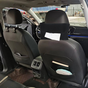 Boîte à mouchoirs suspendue en cuir suédé noir, facile à installer, portable, pour rangement dans la poche du siège de voiture - Product Image 1