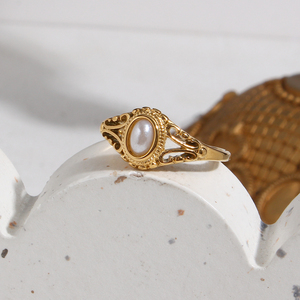 Anello di Gioielleria Dreamshow con Perla d'Acqua Dolce, Anello Unico in Oro con Perla, Gioiello Quotidiano con Motivo Floreale - Product Image 2