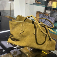 Sac fourre-tout rétro en daim grande capacité pour femme, nouvelle collection 2026, design de niche, sac à bandoulière minimaliste sous le bras
