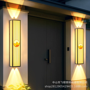 โคมไฟติดผนังภายนอกแบบโมเดิร์น กันน้ำ ไฟ LED ส่องขึ้นลง เหมาะสำหรับตกแต่งรั้ว กำแพง ระเบียงบ้าน วิลล่า - Product Image 3